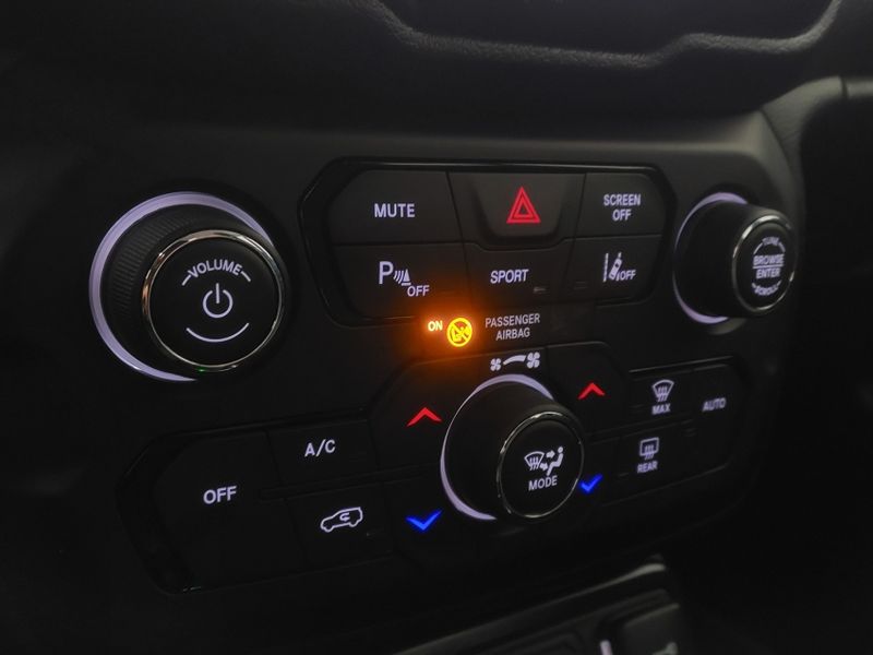 JEEP RENEGADE 1.3 T270 TURBO FLEX LONGITUDE AT6 2024/2025 BETIOLO NOVOS E SEMINOVOS LAJEADO / Carros no Vale