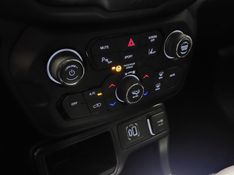 JEEP RENEGADE 1.3 T270 TURBO FLEX LONGITUDE AT6 2024/2025 BETIOLO NOVOS E SEMINOVOS LAJEADO / Carros no Vale