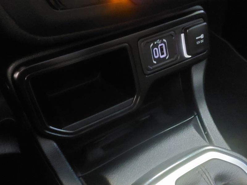 JEEP RENEGADE 1.3 T270 TURBO FLEX LONGITUDE AT6 2024/2025 BETIOLO NOVOS E SEMINOVOS LAJEADO / Carros no Vale