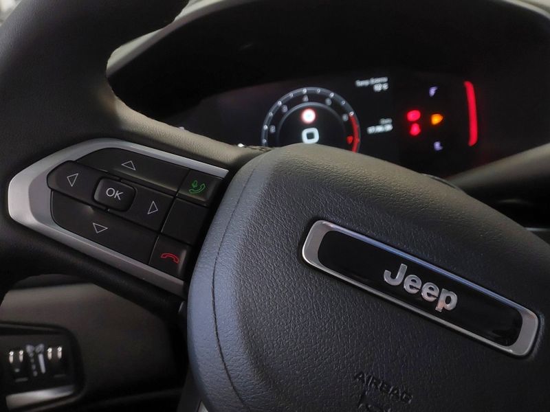 JEEP RENEGADE 1.3 T270 TURBO FLEX LONGITUDE AT6 2024/2025 BETIOLO NOVOS E SEMINOVOS LAJEADO / Carros no Vale