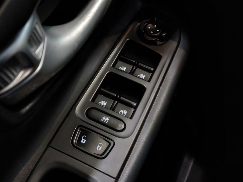 JEEP RENEGADE 1.3 T270 TURBO FLEX LONGITUDE AT6 2022/2023 BETIOLO NOVOS E SEMINOVOS LAJEADO / Carros no Vale JEEP RENEGADE 1.3 T270 TURBO FLEX LONGITUDE AT6 2022/2023 BETIOLO NOVOS E SEMINOVOS LAJEADO / Carros no Vale