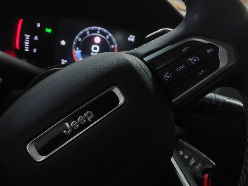 JEEP RENEGADE 1.3 T270 TURBO FLEX LONGITUDE AT6 2022/2023 BETIOLO NOVOS E SEMINOVOS LAJEADO / Carros no Vale JEEP RENEGADE 1.3 T270 TURBO FLEX LONGITUDE AT6 2022/2023 BETIOLO NOVOS E SEMINOVOS LAJEADO / Carros no Vale