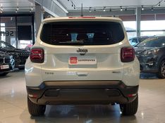 JEEP RENEGADE 1.3 T270 TURBO FLEX LONGITUDE AT6 2022/2022 BETIOLO NOVOS E SEMINOVOS LAJEADO / Carros no Vale