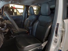 JEEP RENEGADE 1.3 T270 TURBO FLEX LONGITUDE AT6 2022/2023 BETIOLO NOVOS E SEMINOVOS LAJEADO / Carros no Vale