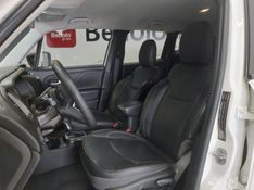 JEEP RENEGADE 1.3 T270 TURBO FLEX LONGITUDE AT6 2022/2023 BETIOLO NOVOS E SEMINOVOS LAJEADO / Carros no Vale