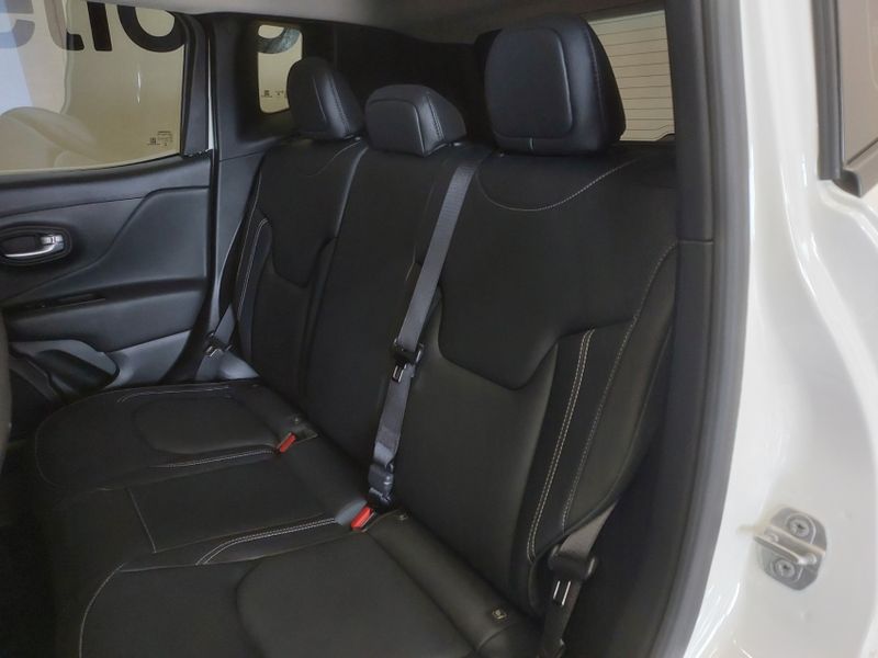 JEEP RENEGADE 1.3 T270 TURBO FLEX LONGITUDE AT6 2024/2025 BETIOLO NOVOS E SEMINOVOS LAJEADO / Carros no Vale