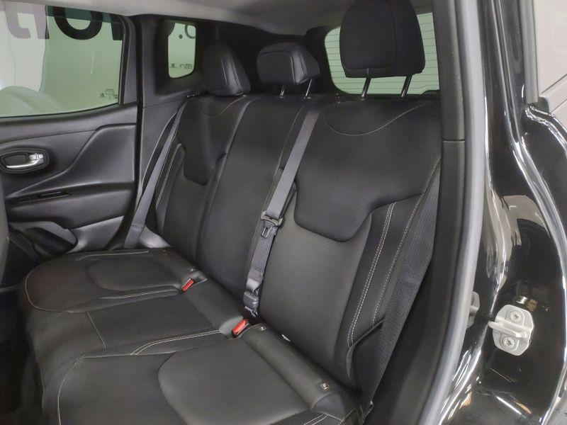 JEEP RENEGADE 1.3 T270 TURBO FLEX SAHARA AT6 2024/2025 BETIOLO NOVOS E SEMINOVOS LAJEADO / Carros no Vale