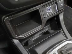 JEEP RENEGADE 1.3 T270 TURBO FLEX SAHARA AT6 2025/2026 BETIOLO NOVOS E SEMINOVOS LAJEADO / Carros no Vale