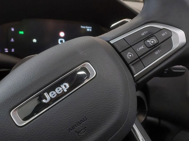 JEEP RENEGADE 1.3 T270 TURBO FLEX SAHARA AT6 2025/2026 BETIOLO NOVOS E SEMINOVOS LAJEADO / Carros no Vale JEEP RENEGADE 1.3 T270 TURBO FLEX SAHARA AT6 2025/2026 BETIOLO NOVOS E SEMINOVOS LAJEADO / Carros no Vale