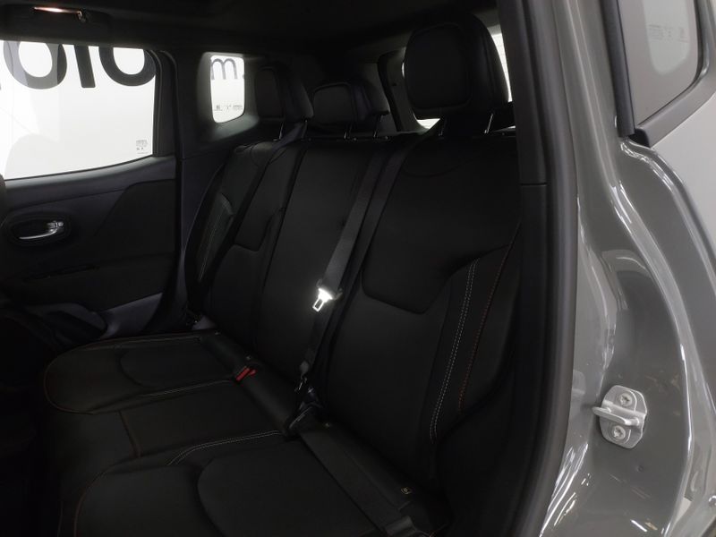 JEEP RENEGADE 1.3 T270 TURBO FLEX WILLYS 4×4 AT9 2026/2027 BETIOLO NOVOS E SEMINOVOS LAJEADO / Carros no Vale