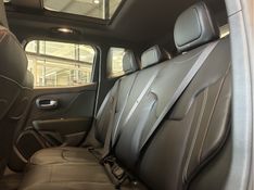JEEP RENEGADE 1.3 T270 TURBO FLEX WILLYS 4×4 AT9 2026/2027 BETIOLO NOVOS E SEMINOVOS LAJEADO / Carros no Vale