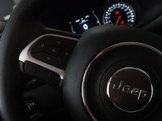 JEEP RENEGADE 1.8 16V FLEX 4P AUTOMÁTICO 2021/2021 BETIOLO NOVOS E SEMINOVOS LAJEADO / Carros no Vale