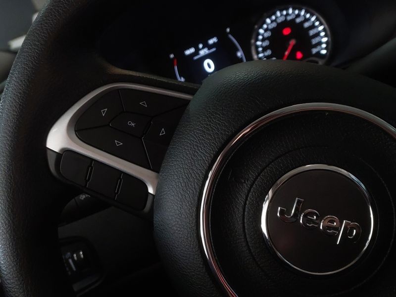 JEEP RENEGADE 1.8 16V FLEX 4P AUTOMÁTICO 2021/2021 BETIOLO NOVOS E SEMINOVOS LAJEADO / Carros no Vale
