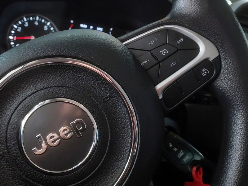 JEEP RENEGADE 1.8 16V FLEX 4P AUTOMÁTICO 2021/2021 BETIOLO NOVOS E SEMINOVOS LAJEADO / Carros no Vale