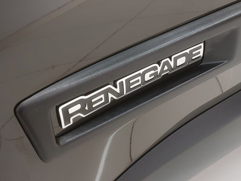 JEEP RENEGADE 1.8 16V FLEX 4P AUTOMÁTICO 2021/2021 BETIOLO NOVOS E SEMINOVOS LAJEADO / Carros no Vale