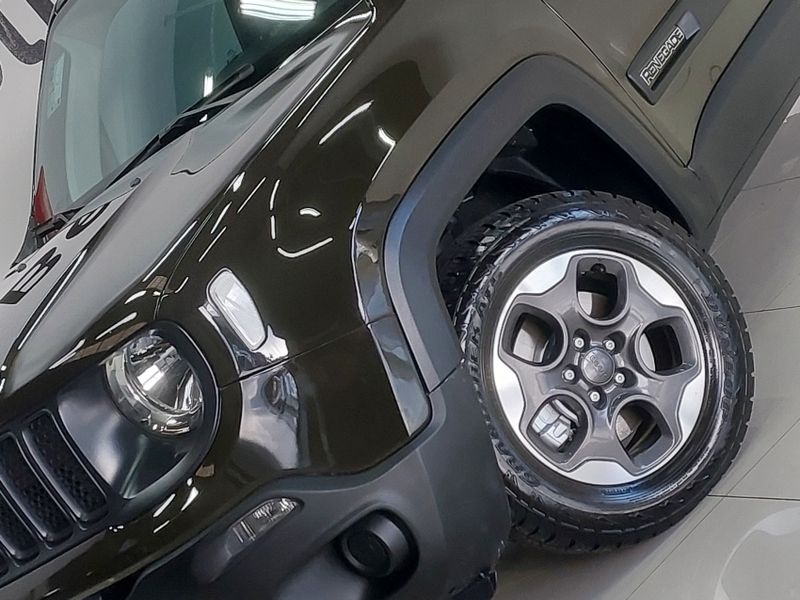 JEEP RENEGADE 1.8 16V FLEX 4P AUTOMÁTICO 2021/2021 BETIOLO NOVOS E SEMINOVOS LAJEADO / Carros no Vale