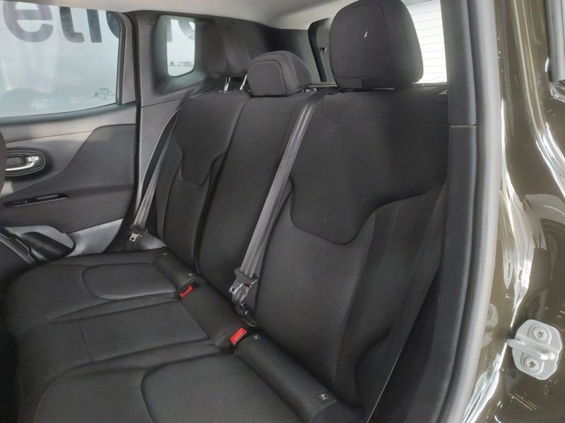 JEEP RENEGADE 1.8 16V FLEX 4P AUTOMÁTICO 2021/2021 BETIOLO NOVOS E SEMINOVOS LAJEADO / Carros no Vale