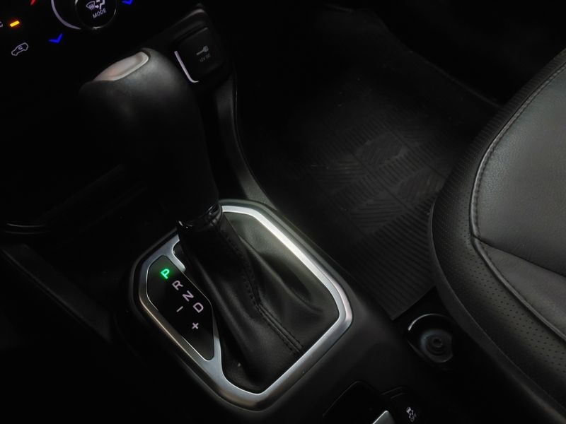 JEEP RENEGADE 1.8 16V FLEX LONGITUDE 4P AUTOMÁTICO 2021/2021 BETIOLO NOVOS E SEMINOVOS LAJEADO / Carros no Vale JEEP RENEGADE 1.8 16V FLEX LONGITUDE 4P AUTOMÁTICO 2021/2021 BETIOLO NOVOS E SEMINOVOS LAJEADO / Carros no Vale