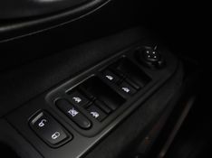 JEEP RENEGADE 1.8 16V FLEX LONGITUDE 4P AUTOMÁTICO 2015/2016 BETIOLO NOVOS E SEMINOVOS LAJEADO / Carros no Vale