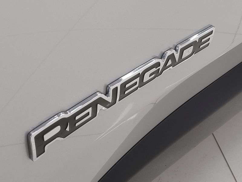 JEEP RENEGADE 1.8 16V FLEX LONGITUDE 4P AUTOMÁTICO 2015/2016 BETIOLO NOVOS E SEMINOVOS LAJEADO / Carros no Vale