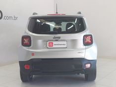 JEEP RENEGADE 1.8 16V FLEX LONGITUDE 4P AUTOMÁTICO 2015/2016 BETIOLO NOVOS E SEMINOVOS LAJEADO / Carros no Vale