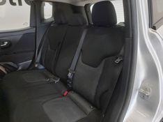 JEEP RENEGADE 1.8 16V FLEX LONGITUDE 4P AUTOMÁTICO 2015/2016 BETIOLO NOVOS E SEMINOVOS LAJEADO / Carros no Vale