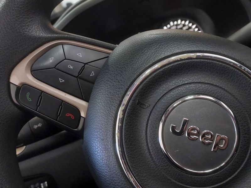 JEEP RENEGADE 1.8 16V FLEX SPORT 4P AUTOMÁTICO 2015/2016 BETIOLO NOVOS E SEMINOVOS LAJEADO / Carros no Vale JEEP RENEGADE 1.8 16V FLEX SPORT 4P AUTOMÁTICO 2015/2016 BETIOLO NOVOS E SEMINOVOS LAJEADO / Carros no Vale
