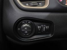 JEEP RENEGADE 1.8 16V FLEX SPORT 4P AUTOMÁTICO 2015/2016 BETIOLO NOVOS E SEMINOVOS LAJEADO / Carros no Vale