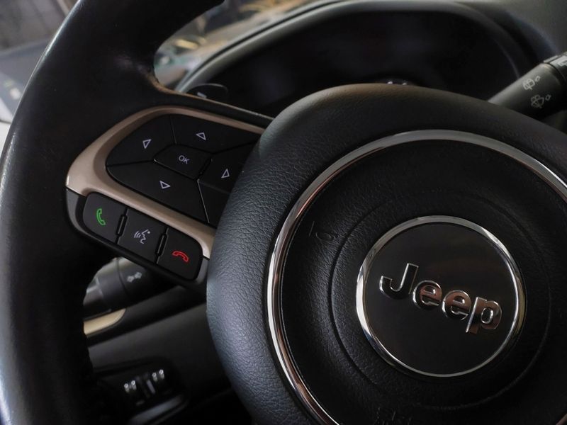 JEEP RENEGADE 2.0 16V TURBO DIESEL LONGITUDE 4P 4X4 AUTOMÁTICO 2016/2016 BETIOLO NOVOS E SEMINOVOS LAJEADO / Carros no Vale JEEP RENEGADE 2.0 16V TURBO DIESEL LONGITUDE 4P 4X4 AUTOMÁTICO 2016/2016 BETIOLO NOVOS E SEMINOVOS LAJEADO / Carros no Vale