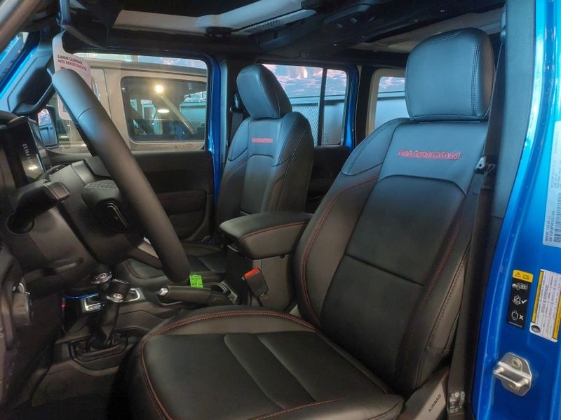 JEEP WRANGLER 2.0 TURBO GASOLINA RUBICON 4P 4X4 AT8 2026/2026 BETIOLO NOVOS E SEMINOVOS LAJEADO / Carros no Vale