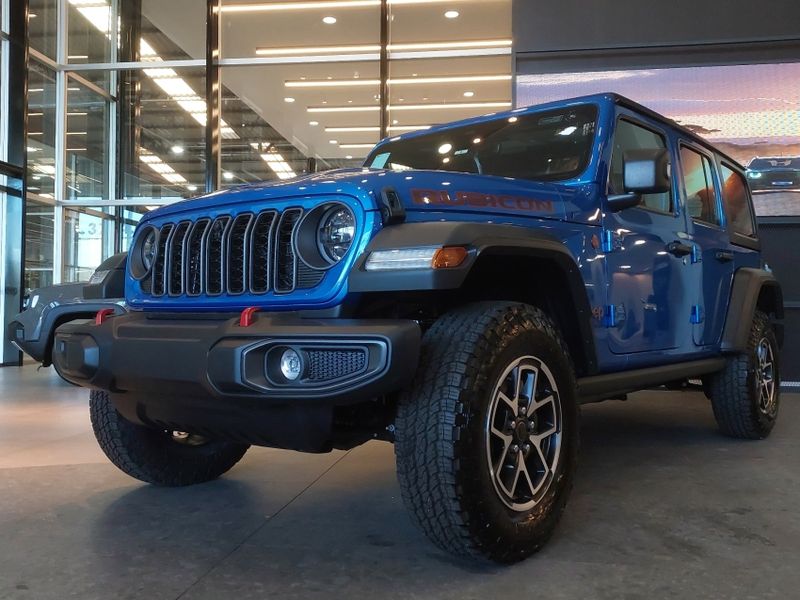 JEEP WRANGLER 2.0 TURBO GASOLINA RUBICON 4P 4X4 AT8 2026/2026 BETIOLO NOVOS E SEMINOVOS LAJEADO / Carros no Vale