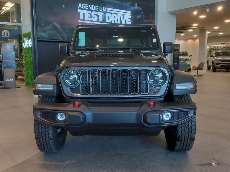 JEEP WRANGLER 2.0 TURBO GASOLINA RUBICON 4P 4X4 AT8 2026/2026 BETIOLO NOVOS E SEMINOVOS LAJEADO / Carros no Vale