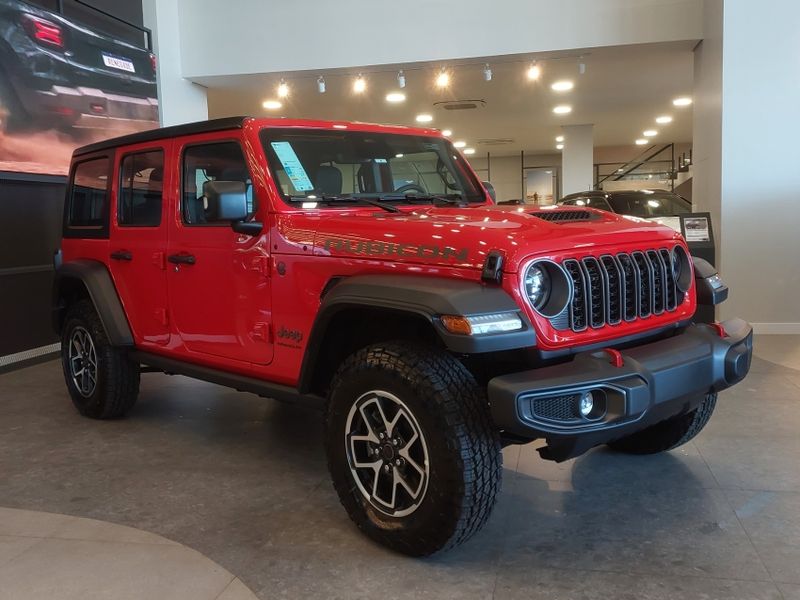 JEEP WRANGLER 2.0 TURBO GASOLINA RUBICON 4P 4X4 AT8 2026/2026 BETIOLO NOVOS E SEMINOVOS LAJEADO / Carros no Vale