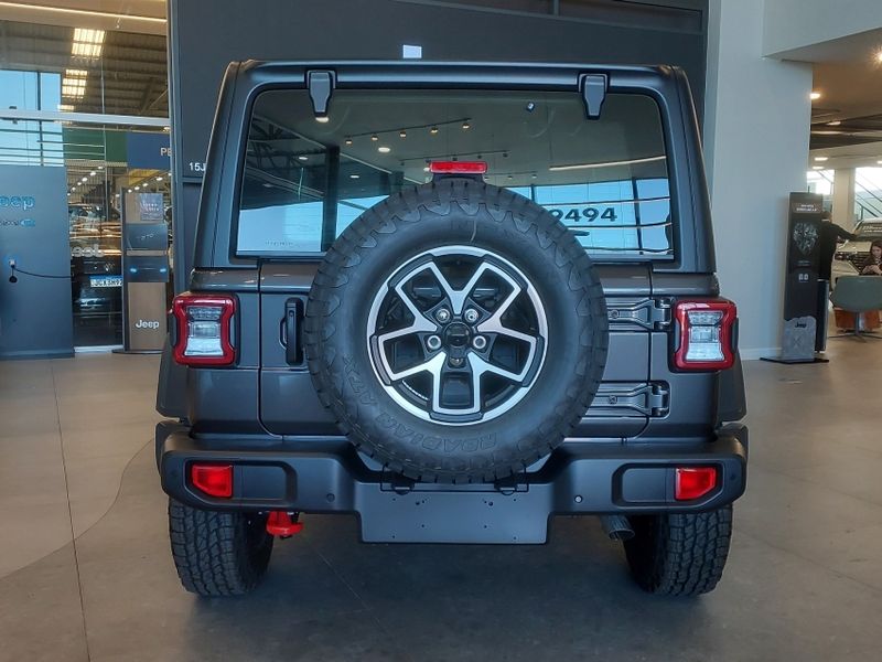 JEEP WRANGLER 2.0 TURBO GASOLINA RUBICON 4P 4X4 AT8 2026/2026 BETIOLO NOVOS E SEMINOVOS LAJEADO / Carros no Vale