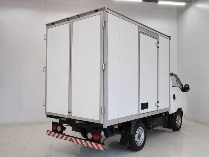 KIA BONGO 2.5 TD DIESEL STD CS MANUAL 2021/2022 BETIOLO NOVOS E SEMINOVOS LAJEADO / Carros no Vale KIA BONGO 2.5 TD DIESEL STD CS MANUAL 2021/2022 BETIOLO NOVOS E SEMINOVOS LAJEADO / Carros no Vale