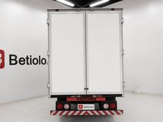 KIA BONGO 2.5 TD DIESEL STD CS MANUAL 2021/2022 BETIOLO NOVOS E SEMINOVOS LAJEADO / Carros no Vale