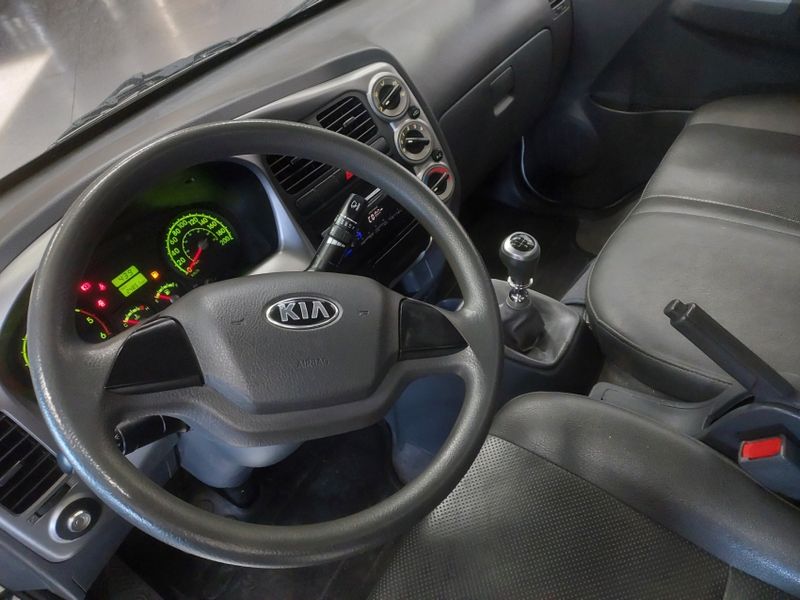 KIA BONGO 2.5 TD DIESEL STD CS MANUAL 2021/2022 BETIOLO NOVOS E SEMINOVOS LAJEADO / Carros no Vale KIA BONGO 2.5 TD DIESEL STD CS MANUAL 2021/2022 BETIOLO NOVOS E SEMINOVOS LAJEADO / Carros no Vale