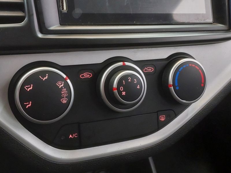 KIA PICANTO 1.0 EX 12V FLEX 4P MANUAL 2012/2013 BETIOLO NOVOS E SEMINOVOS LAJEADO / Carros no Vale KIA PICANTO 1.0 EX 12V FLEX 4P MANUAL 2012/2013 BETIOLO NOVOS E SEMINOVOS LAJEADO / Carros no Vale