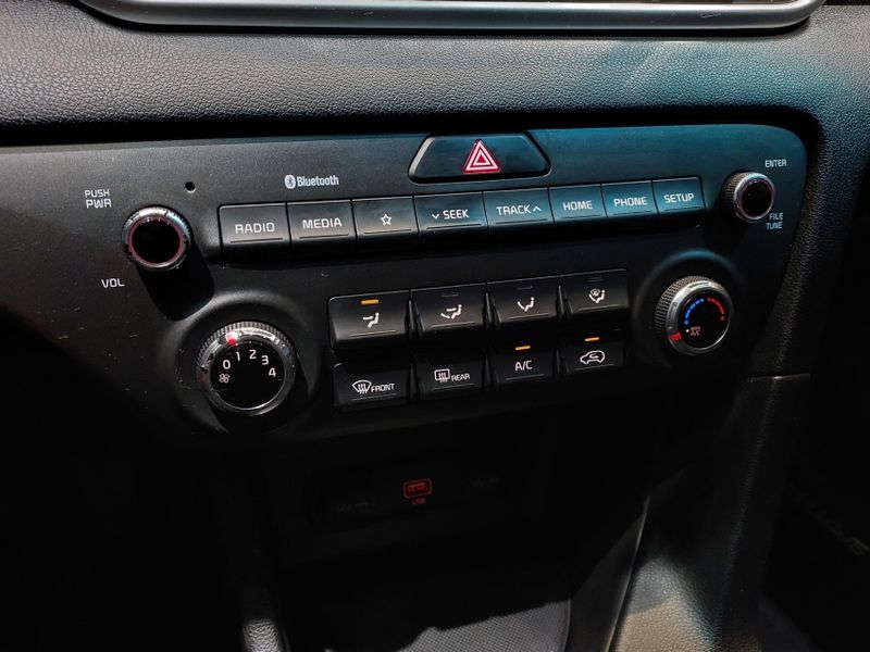 KIA SPORTAGE 2.0 LX 4X2 16V FLEX 4P AUTOMÁTICO 2019/2020 BETIOLO NOVOS E SEMINOVOS LAJEADO / Carros no Vale KIA SPORTAGE 2.0 LX 4X2 16V FLEX 4P AUTOMÁTICO 2019/2020 BETIOLO NOVOS E SEMINOVOS LAJEADO / Carros no Vale