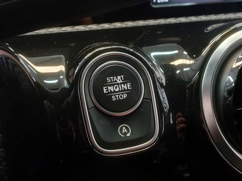 Mercedes-Benz A 200 1.3 CGI GASOLINA STYLE SEDAN 7G-DCT 2019/2019 BETIOLO NOVOS E SEMINOVOS LAJEADO / Carros no Vale Mercedes-Benz A 200 1.3 CGI GASOLINA STYLE SEDAN 7G-DCT 2019/2019 BETIOLO NOVOS E SEMINOVOS LAJEADO / Carros no Vale