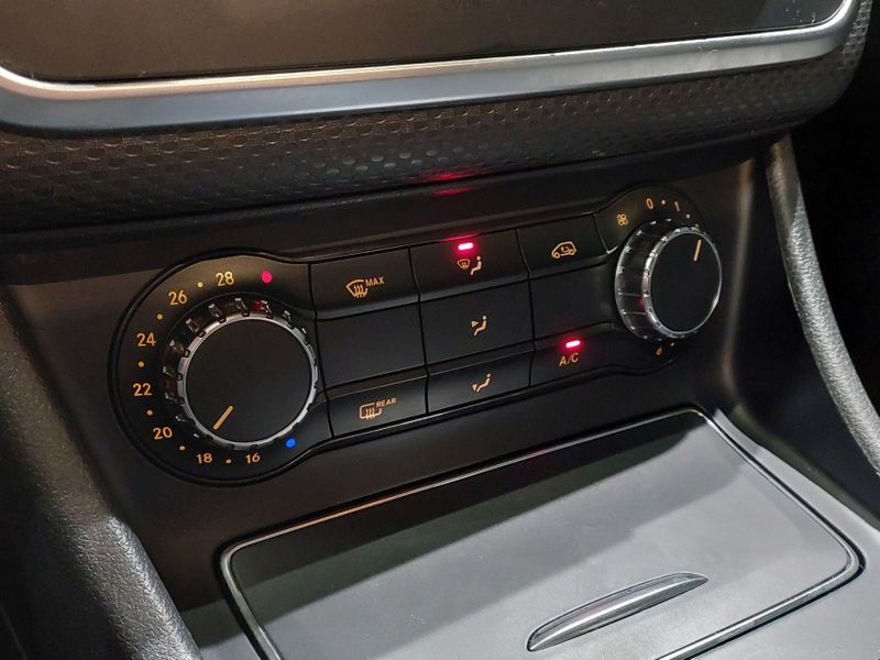 Mercedes-Benz A 200 1.6 CGI FLEX 7G-DCT 2018/2018 BETIOLO NOVOS E SEMINOVOS LAJEADO / Carros no Vale Mercedes-Benz A 200 1.6 CGI FLEX 7G-DCT 2018/2018 BETIOLO NOVOS E SEMINOVOS LAJEADO / Carros no Vale