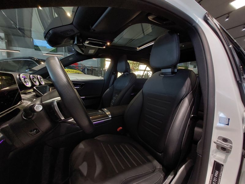 Mercedes-Benz C 300 2.0 EQ BOOST HÍBRIDO AMG LINE 9G-TRONIC 2024/2025 BETIOLO NOVOS E SEMINOVOS LAJEADO / Carros no Vale Mercedes-Benz C 300 2.0 EQ BOOST HÍBRIDO AMG LINE 9G-TRONIC 2024/2025 BETIOLO NOVOS E SEMINOVOS LAJEADO / Carros no Vale