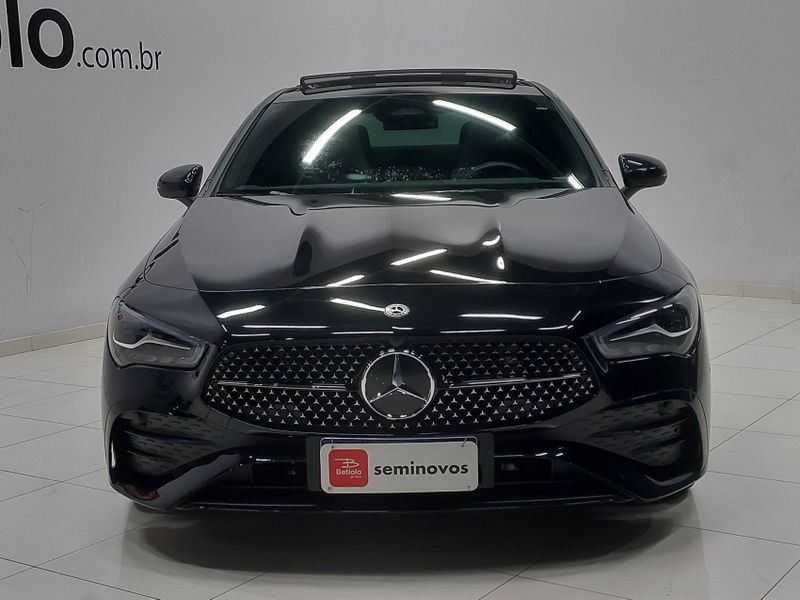 Mercedes-Benz CLA 200 1.3 MHEV AMG LINE 7G-DCT 2024/2025 BETIOLO NOVOS E SEMINOVOS LAJEADO / Carros no Vale Mercedes-Benz CLA 200 1.3 MHEV AMG LINE 7G-DCT 2024/2025 BETIOLO NOVOS E SEMINOVOS LAJEADO / Carros no Vale