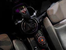Mini COOPER 2.0 S TURBO GASOLINA 5P AUT 2016/2017 BETIOLO NOVOS E SEMINOVOS LAJEADO / Carros no Vale