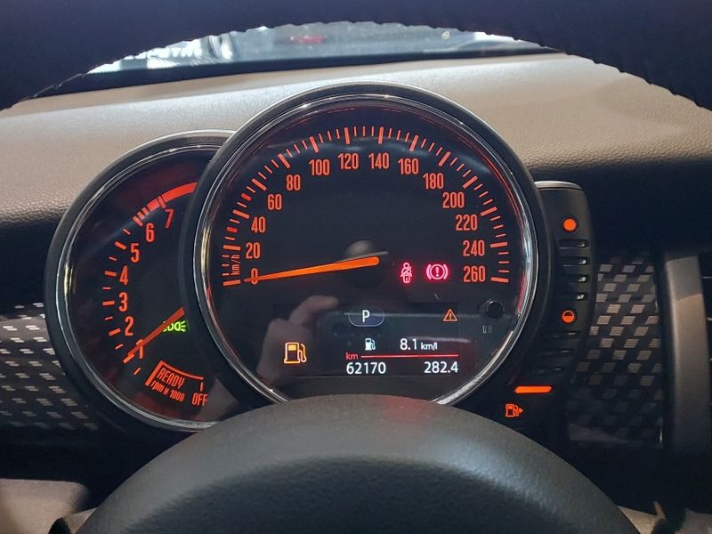 Mini COOPER 2.0 S TURBO GASOLINA 5P AUT 2016/2017 BETIOLO NOVOS E SEMINOVOS LAJEADO / Carros no Vale