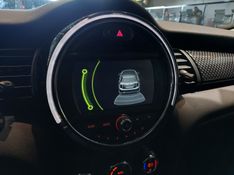 Mini COOPER 2.0 S TURBO GASOLINA 5P AUT 2016/2017 BETIOLO NOVOS E SEMINOVOS LAJEADO / Carros no Vale