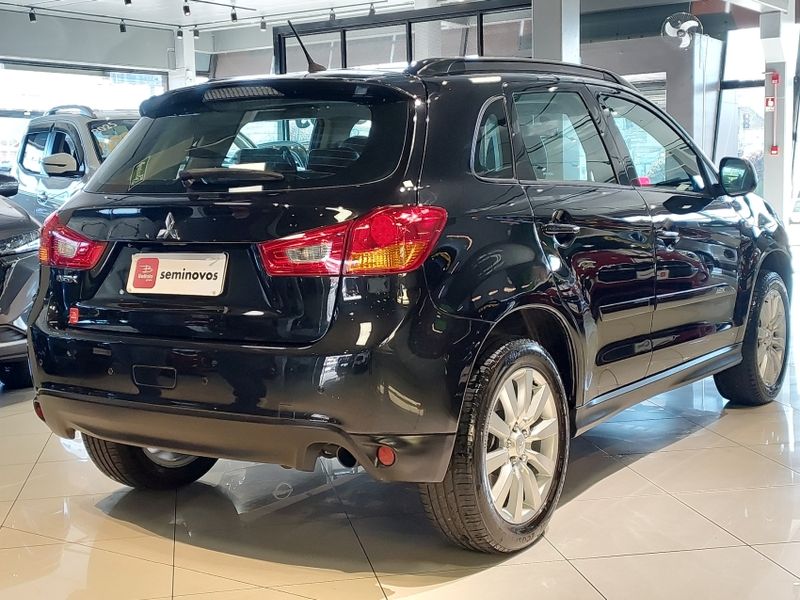 Mitsubishi ASX 2.0 4X2 16V GASOLINA 4P AUTOMÁTICO 2014/2015 BETIOLO NOVOS E SEMINOVOS LAJEADO / Carros no Vale Mitsubishi ASX 2.0 4X2 16V GASOLINA 4P AUTOMÁTICO 2014/2015 BETIOLO NOVOS E SEMINOVOS LAJEADO / Carros no Vale