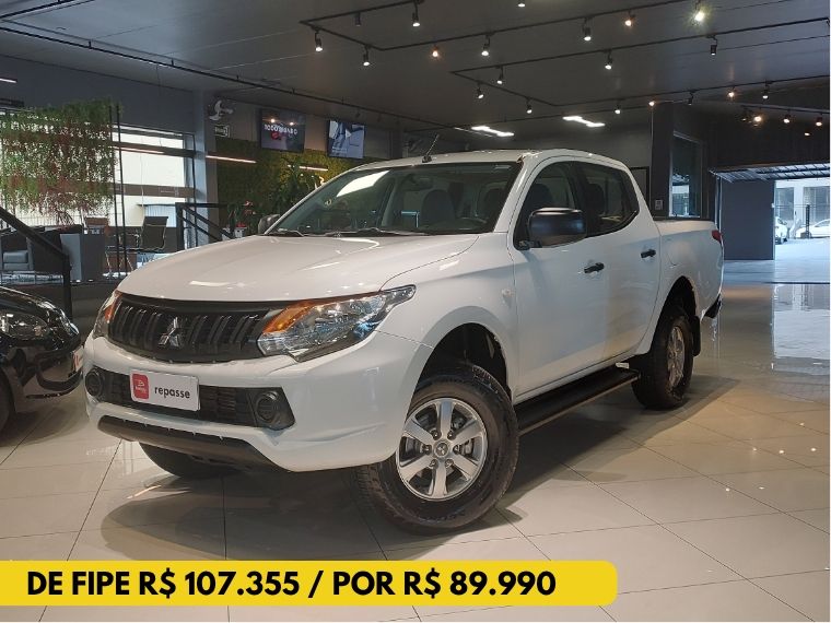 Mitsubishi L200 TRITON 2.4 16V TURBO DIESEL SPORT GLX CD 4P 4X4 MANUAL 2018/2018 BETIOLO NOVOS E SEMINOVOS LAJEADO / Carros no Vale Mitsubishi L200 TRITON 2.4 16V TURBO DIESEL SPORT GLX CD 4P 4X4 MANUAL 2018/2018 BETIOLO NOVOS E SEMINOVOS LAJEADO / Carros no Vale