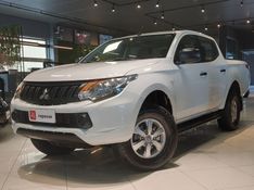 Mitsubishi L200 TRITON 2.4 16V TURBO DIESEL SPORT GLX CD 4P 4X4 MANUAL 2018/2018 BETIOLO NOVOS E SEMINOVOS LAJEADO / Carros no Vale