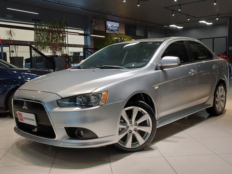 Mitsubishi LANCER 2.0 GT 16V GASOLINA 4P AUTOMÁTICO 2012/2013 BETIOLO NOVOS E SEMINOVOS LAJEADO / Carros no Vale Mitsubishi LANCER 2.0 GT 16V GASOLINA 4P AUTOMÁTICO 2012/2013 BETIOLO NOVOS E SEMINOVOS LAJEADO / Carros no Vale